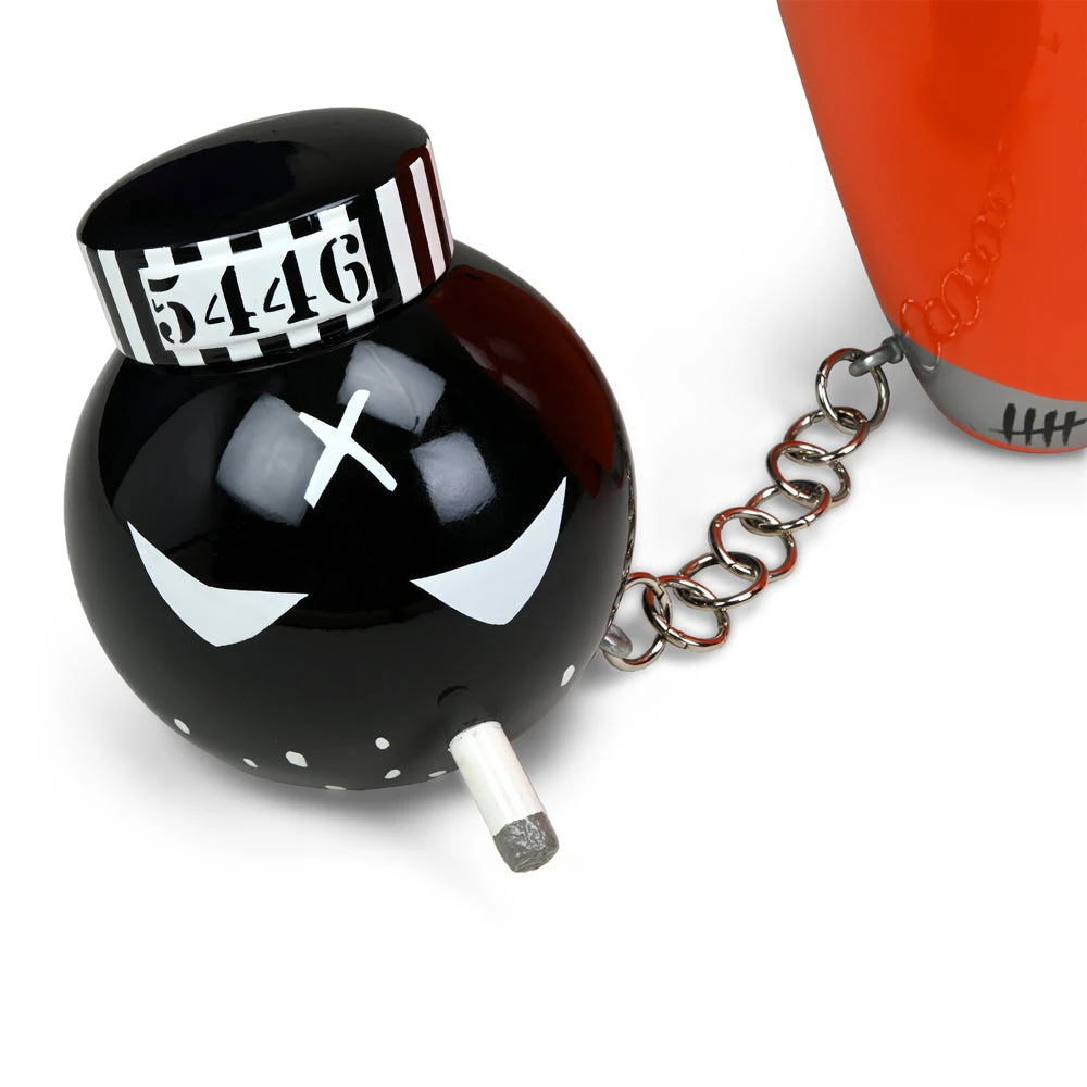 Kidrobot Art Giant Buddies 4 Lyfe Smorkin' Labbit Stool By Frank Kozik (PRE-ORDER) 4 Kidrobot Art Giant Buddies 4 Lyfe Smorkin' Labbit Stool By Frank Kozik (PRE-ORDER)