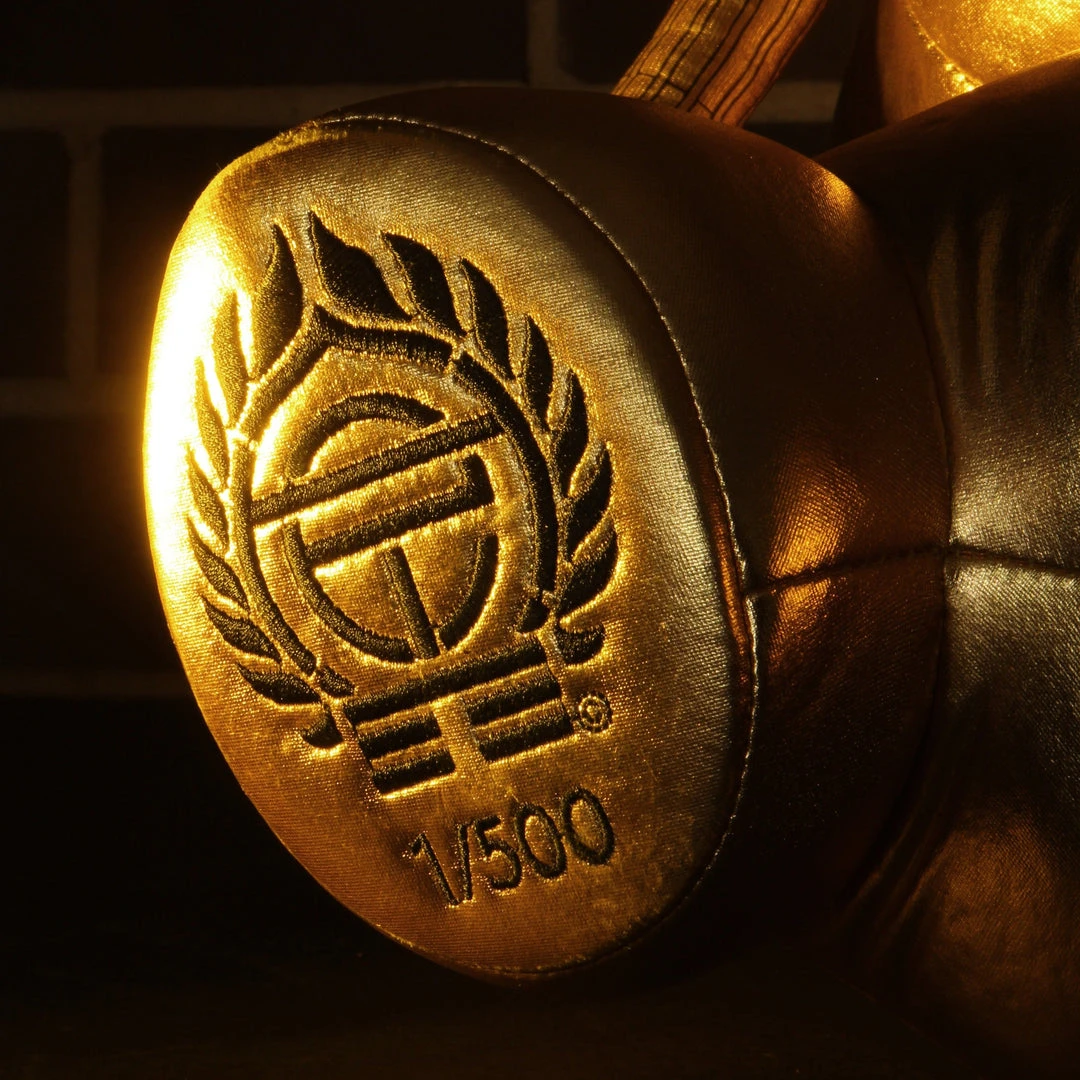 NEW RELEASES Gold King 20-inch Plush Dunny By Tristan Eaton 7 NEW RELEASES Gold King 20-inch Plush Dunny By Tristan Eaton